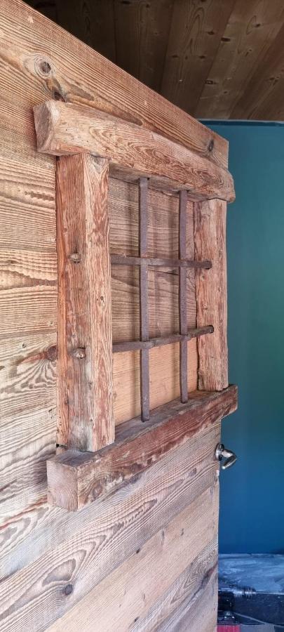 Le Refuge Du Montagnard Bed & Breakfast Marthod Bagian luar foto