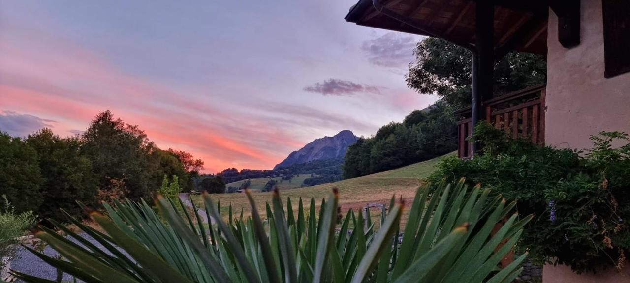 Le Refuge Du Montagnard Bed & Breakfast Marthod Bagian luar foto