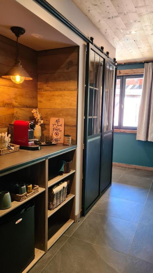 Le Refuge Du Montagnard Bed & Breakfast Marthod Bagian luar foto